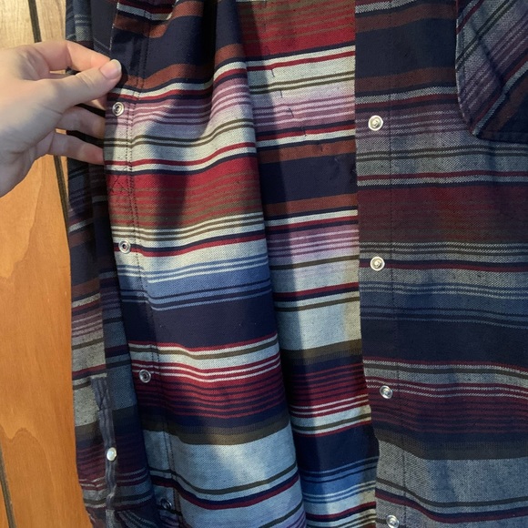 Roxy snap up Mexican blanket pattern flannel - Picture 7 of 7